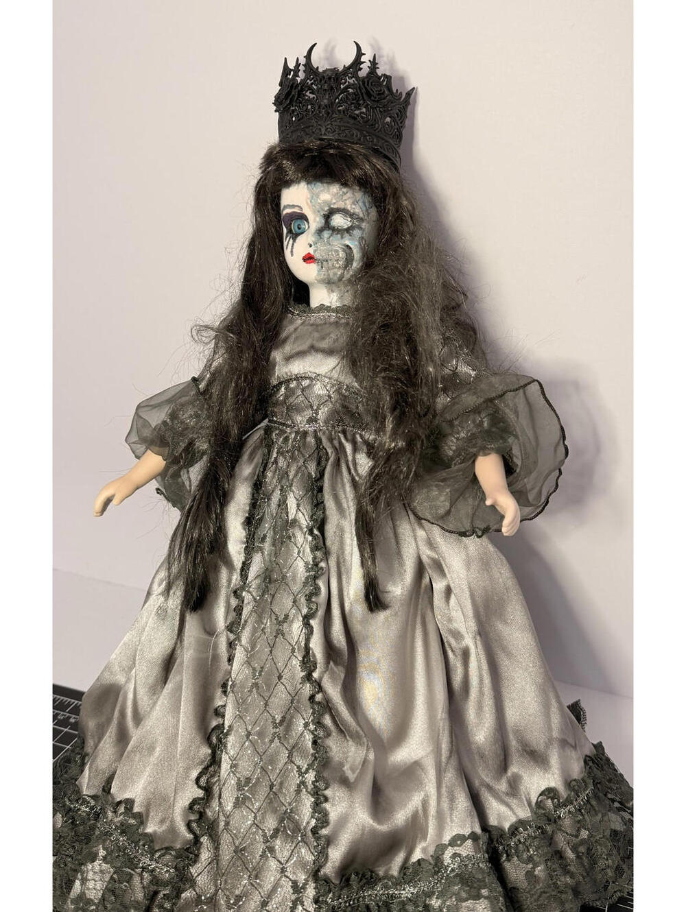 Meet Hel  - OOAK Creepy Doll 16" Hand Painted Horror Haunting Art - Norse - Picture 8 of 8